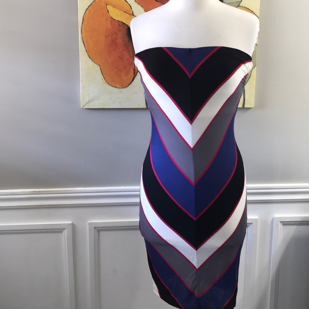 Le Chateau chevron black/grey/white/pink dress S